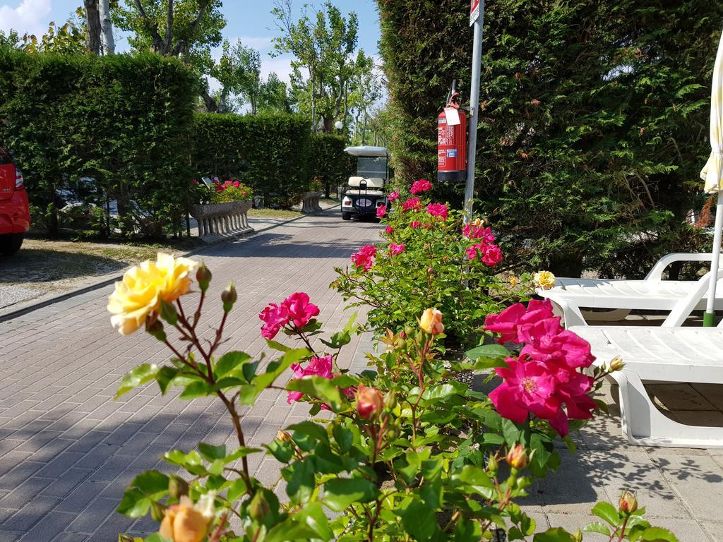 Villaggio Camping Europa Sottomarina Bagian luar foto