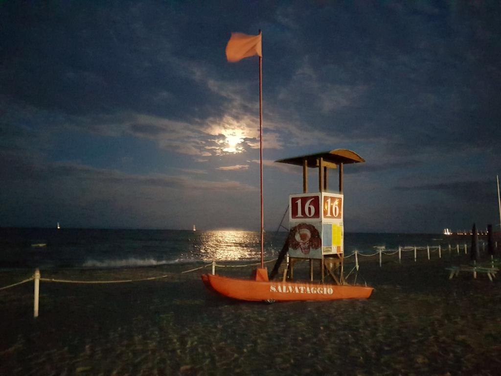 Villaggio Camping Europa Sottomarina Bagian luar foto